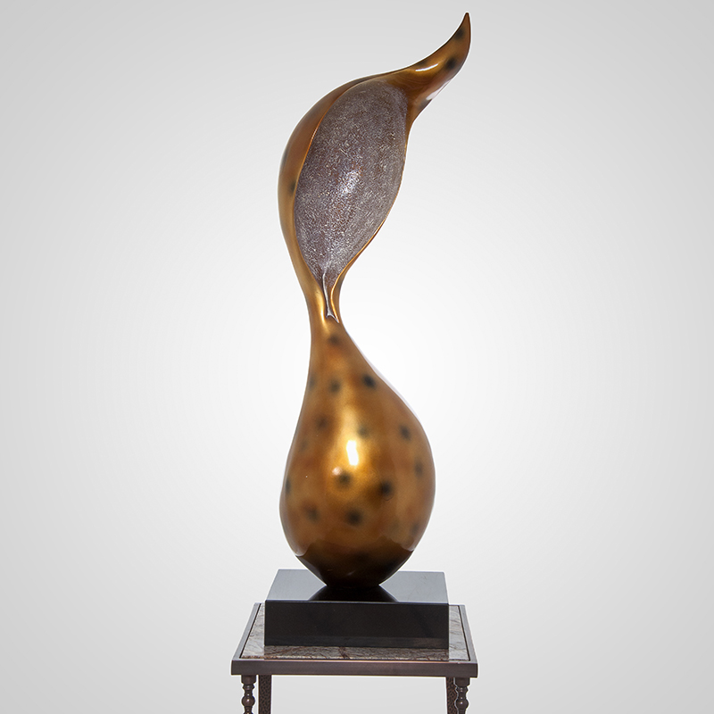 Skulptūra Abstrakcija aukso splv. 22-005XE-1346  30x30x117  SAVEX