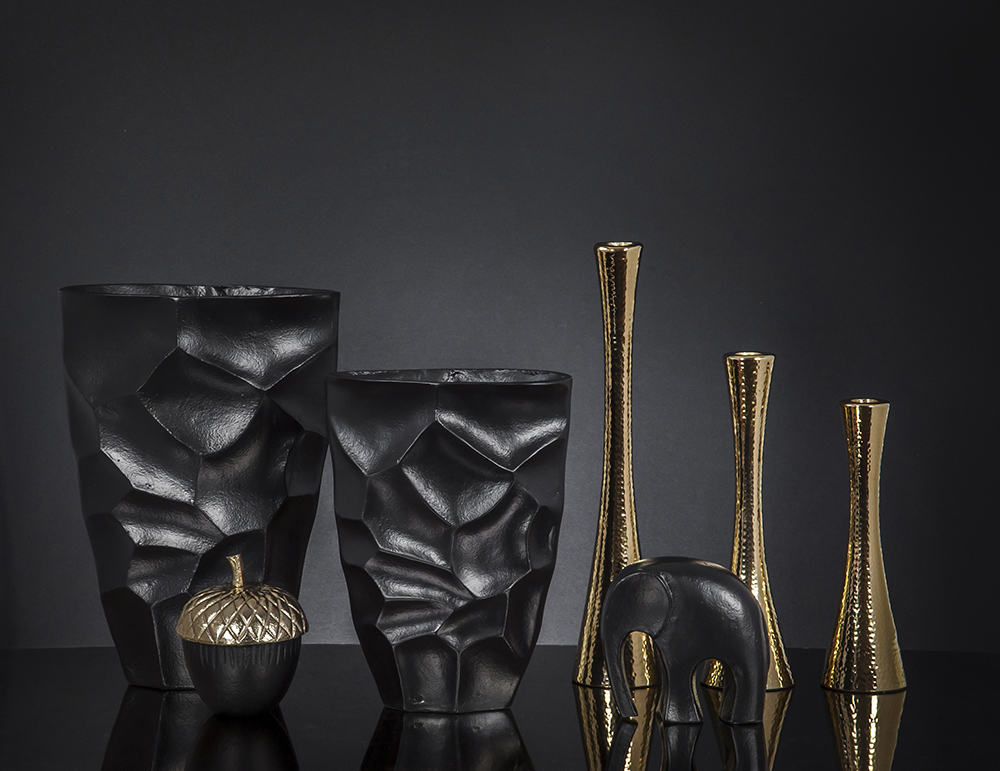 Vaza metalinė aukso juoda 20x10x26 cm DECOSILUET