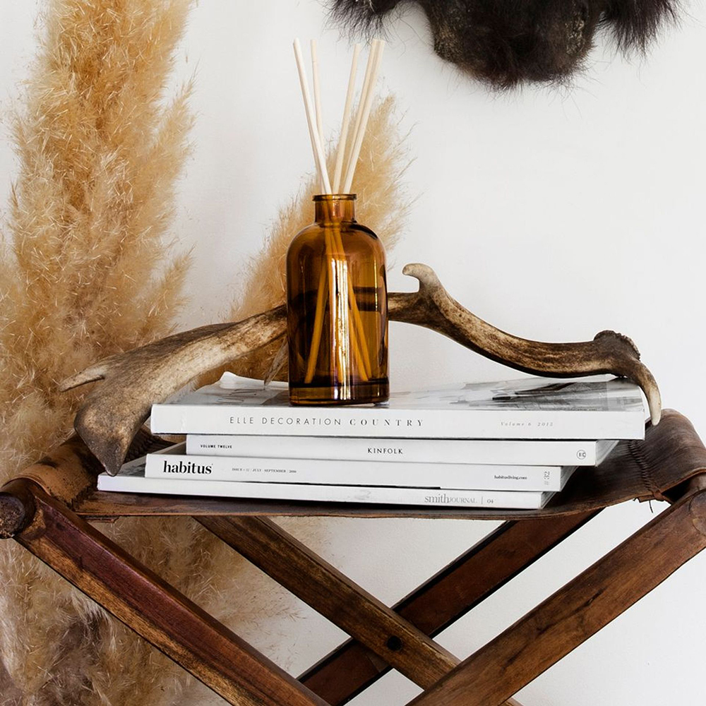 Namų kvapas su lazdelėmis 250 ml Sandalmedis, kedras  The Aromatherapy Co Widdop