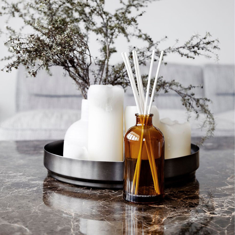Namų kvapas su lazdelėmis 250 ml Sandalmedis, kedras  The Aromatherapy Co Widdop